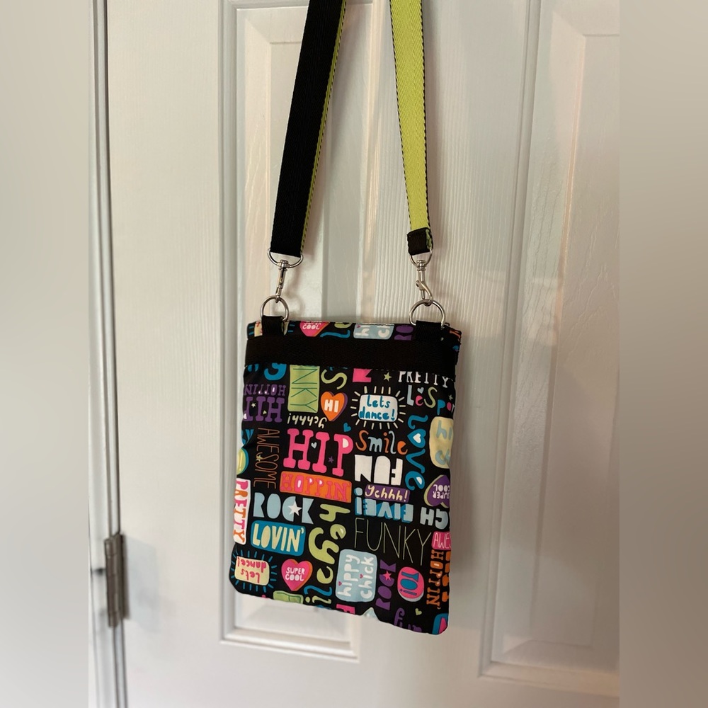 LeSportsac cross body purse
